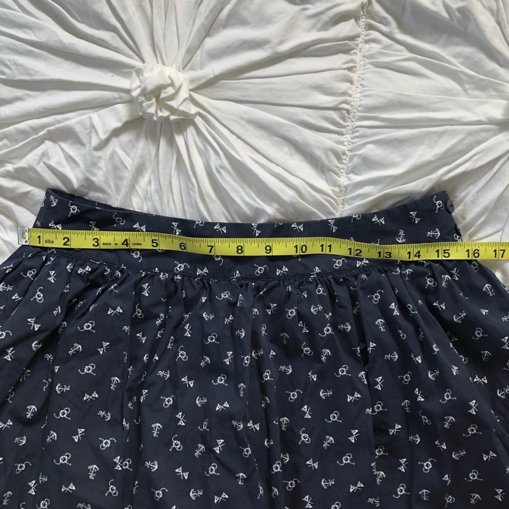 Vineyard Vines Shep & Ian skirt Sz 2 - Picture 2 of 8